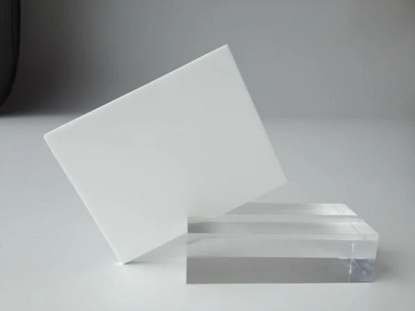 plexiglasmmopaal%lichtbakkenwit